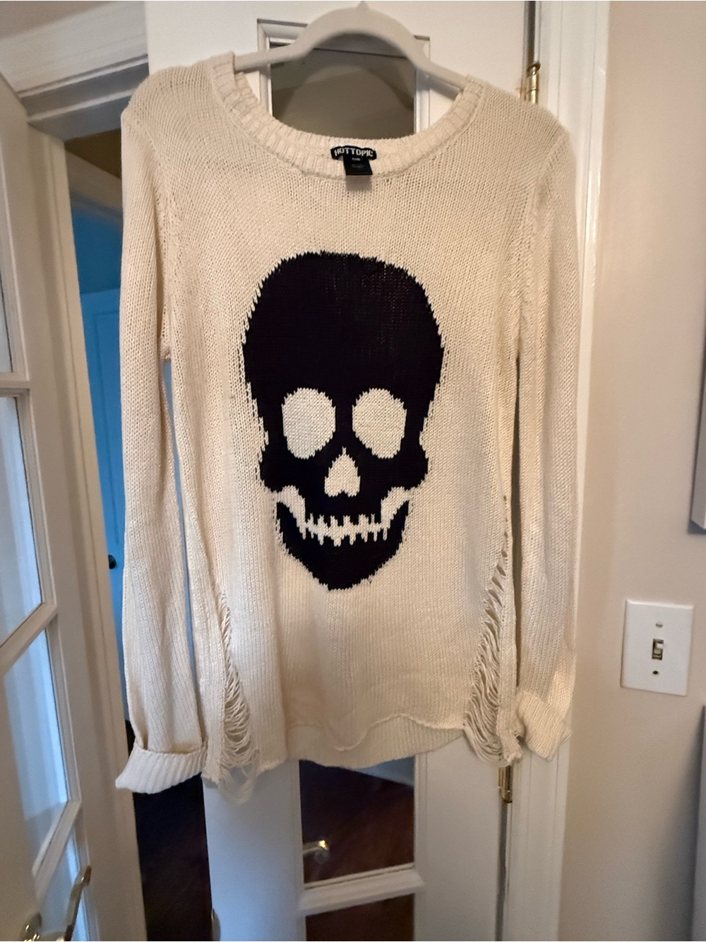 Hot Topic Ivory Knit Sweater with Black Skull Graphic